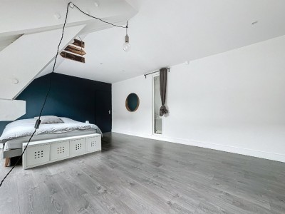 LOFT A VENDRE - LAMBERSART - 215 m2 - 772000€
