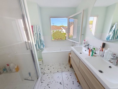MAISON A VENDRE - LAMBERSART - 113 m2 - 459 000 &euro;