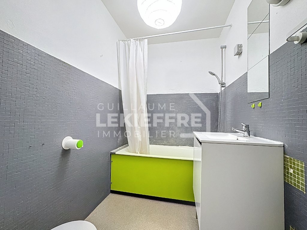 APPARTEMENT T1 A VENDRE - LILLE - 28 m2 - 125000€