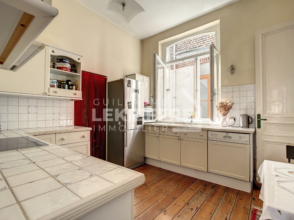 APPARTEMENT T4 A VENDRE - LILLE - 100.02 m2 - 416000€