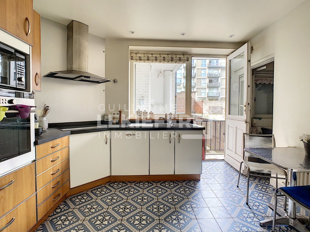 APPARTEMENT T5 A VENDRE - LILLE - 170.9 m2 - 650 000 €