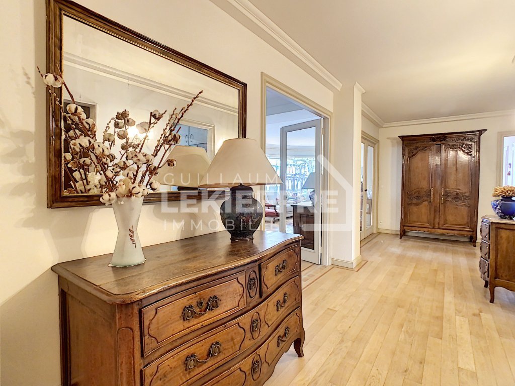 APPARTEMENT T5 A VENDRE - LILLE - 170.9 m2 - 650 000 €